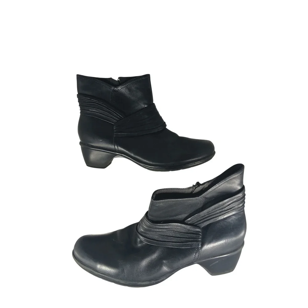 Clarks Bendables Ankle Boots 10M Black Leather Pleated Zip Low Block Heel 36797